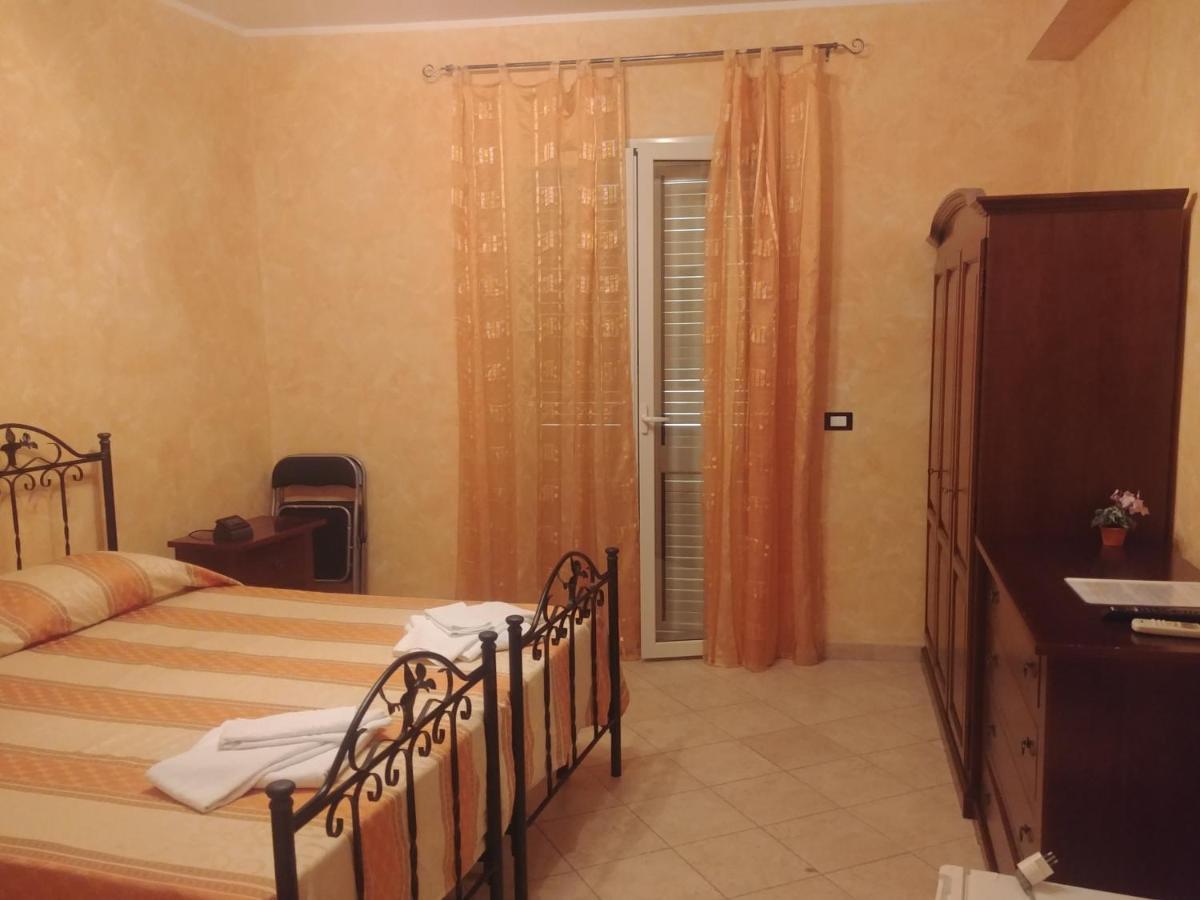 مبيت وإفطار كالاتابيانو Paradise House المظهر الخارجي الصورة